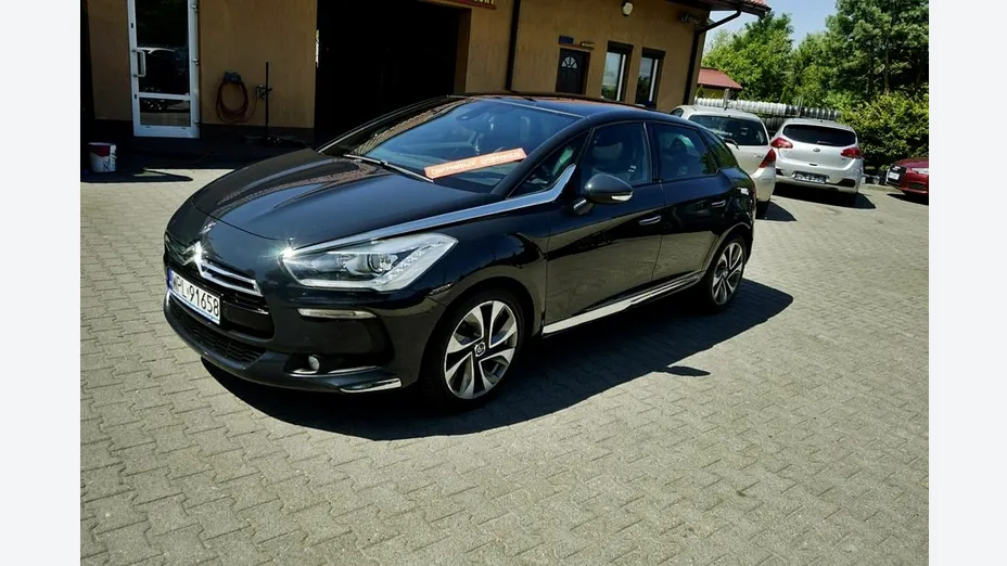 CITROEN DS5 -