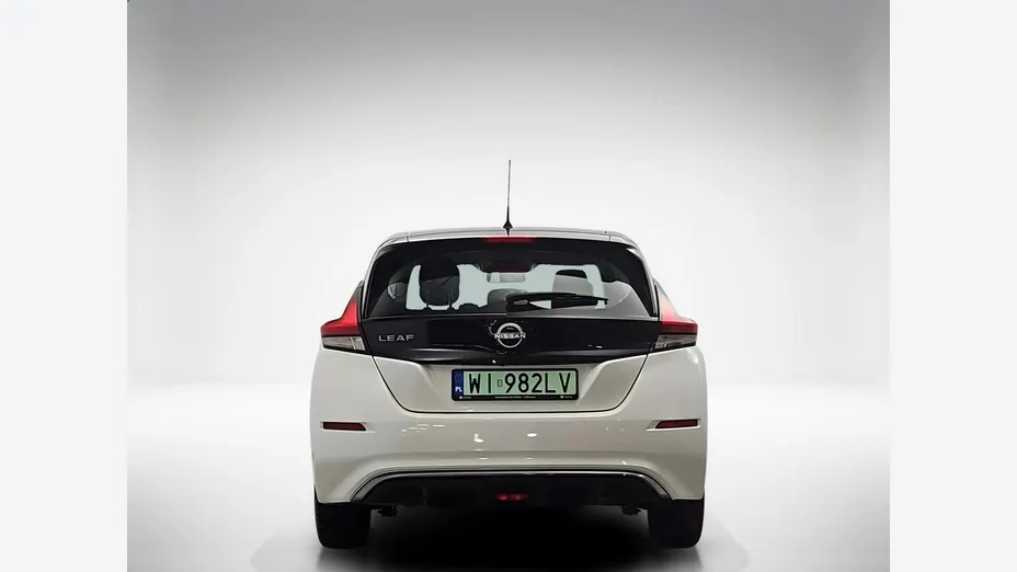 NISSAN Leaf -