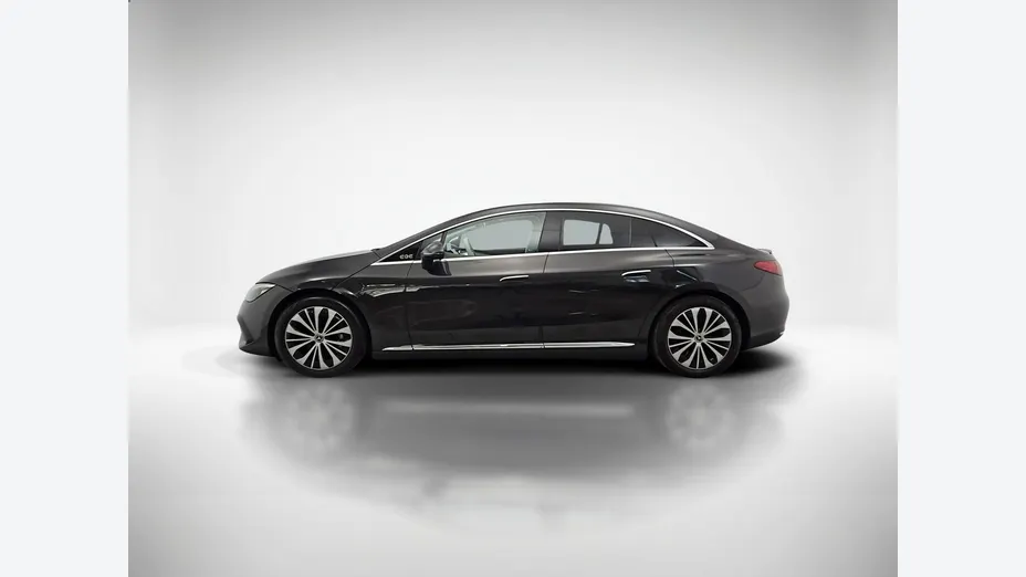 MERCEDES-BENZ EQE -