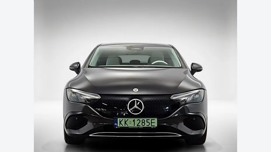 MERCEDES-BENZ EQE -