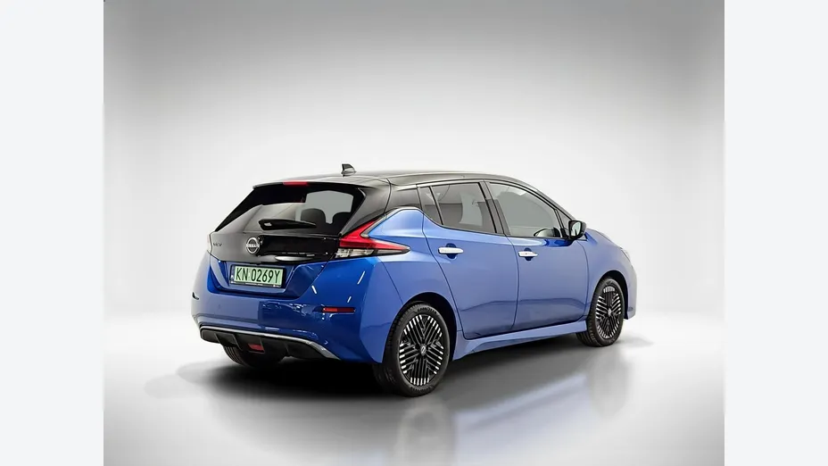 NISSAN Leaf -