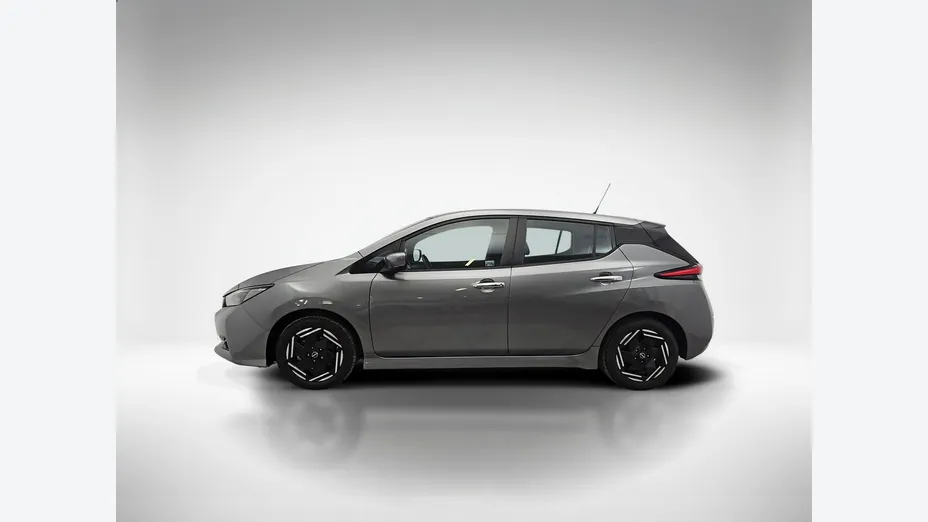 NISSAN Leaf -
