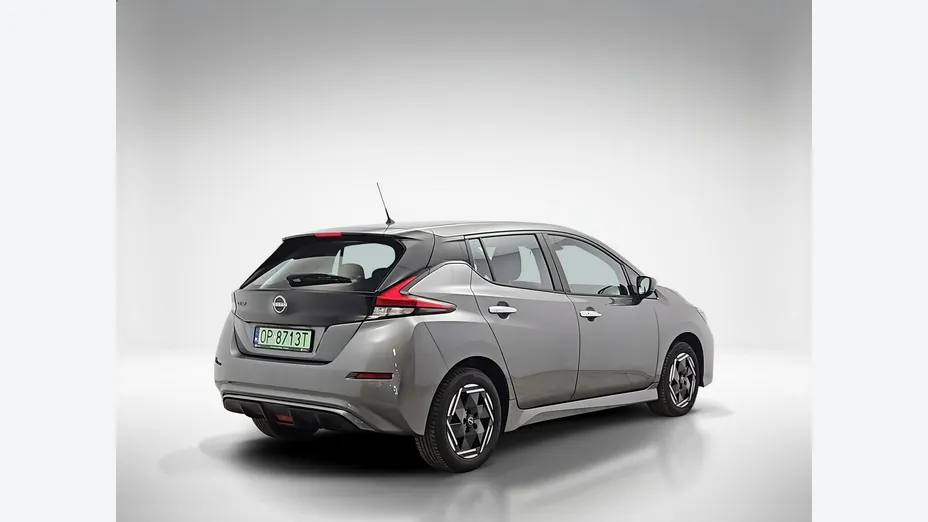 NISSAN Leaf -