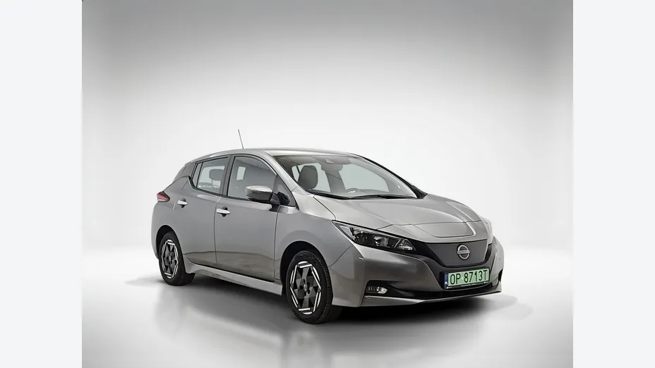NISSAN Leaf -