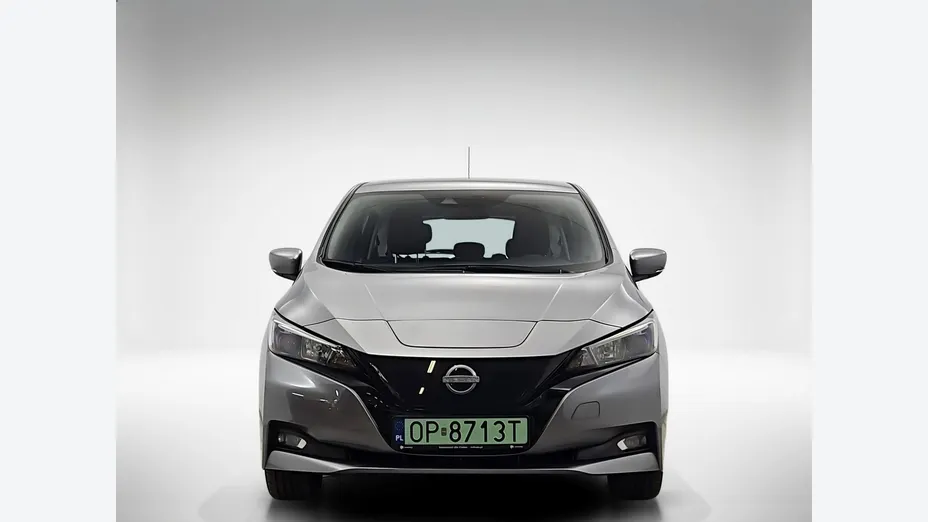NISSAN Leaf -