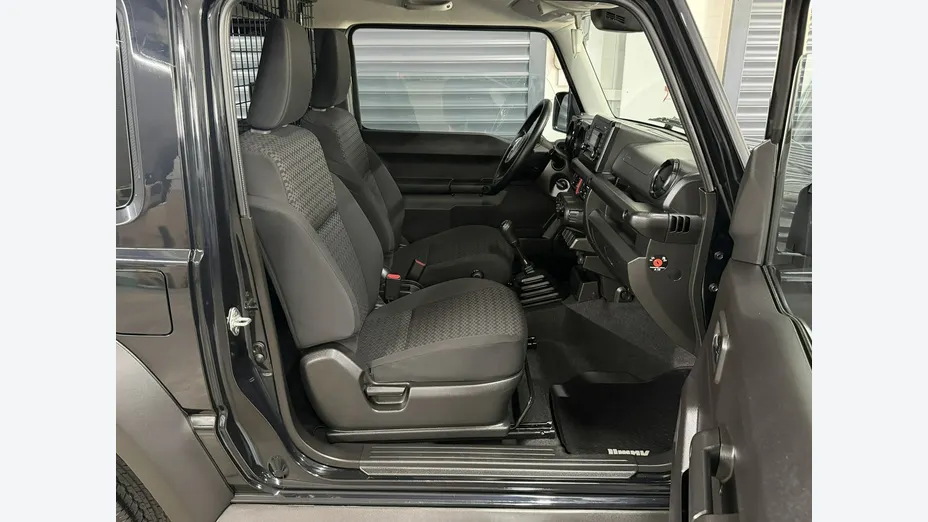 SUZUKI Jimny -
