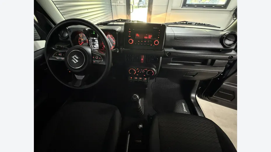 SUZUKI Jimny -