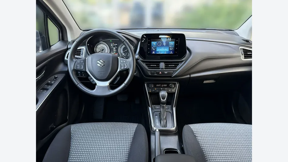 SUZUKI S-Cross -