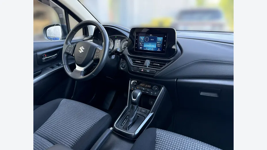 SUZUKI S-Cross -