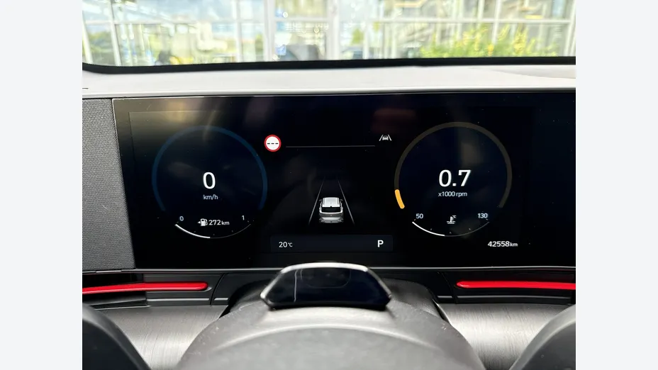 HYUNDAI Kona -