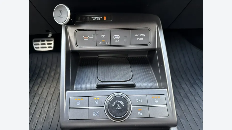 HYUNDAI Kona -