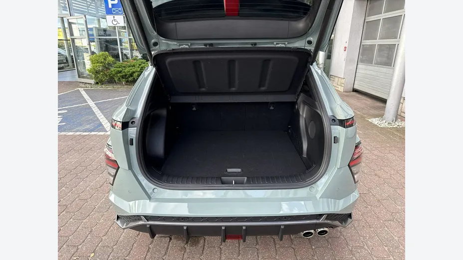HYUNDAI Kona -