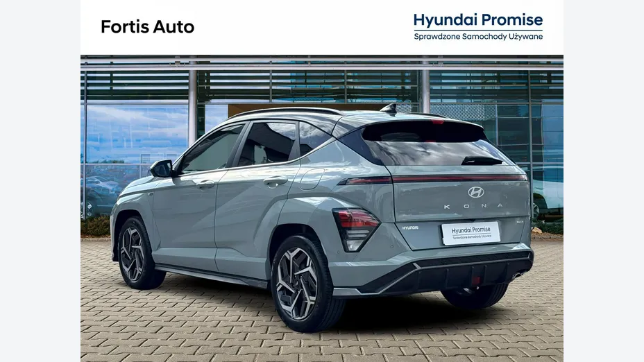 HYUNDAI Kona -