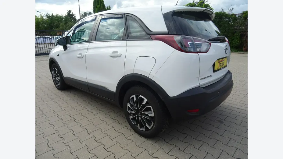 OPEL Crossland X -