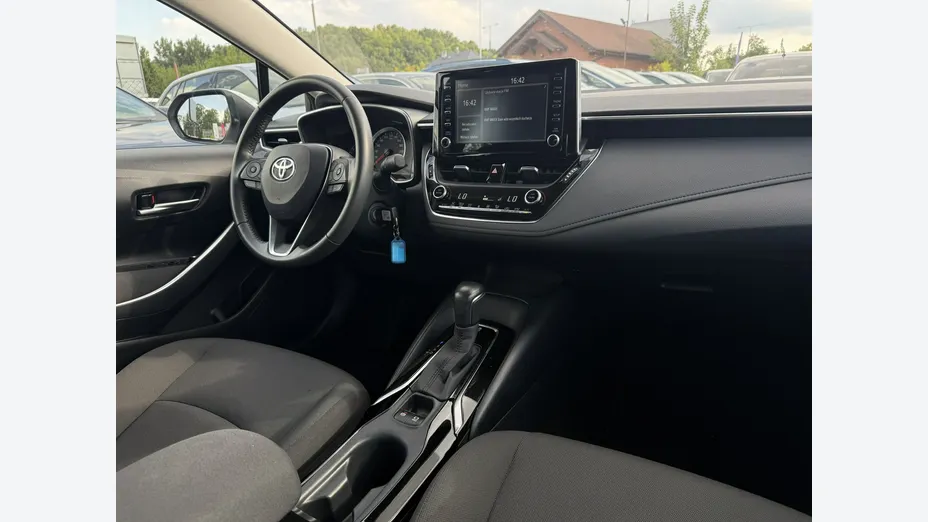 TOYOTA Corolla -