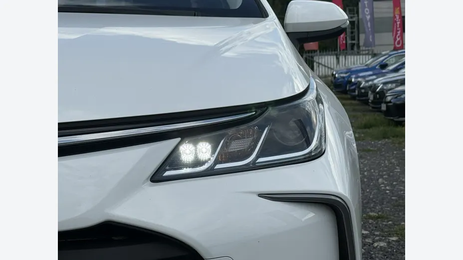 TOYOTA Corolla -