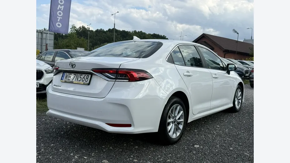 TOYOTA Corolla -
