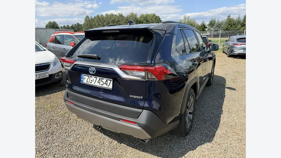 TOYOTA RAV4 -