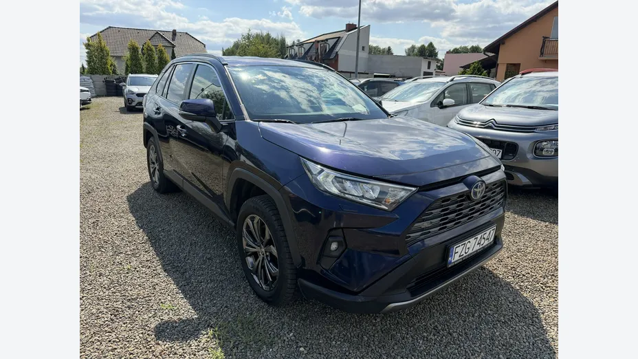 TOYOTA RAV4 -