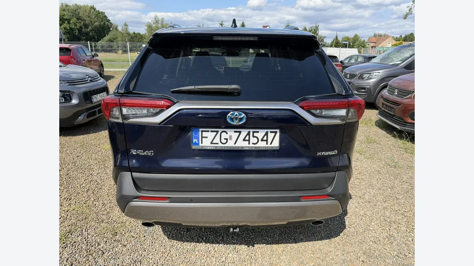 TOYOTA RAV4 -
