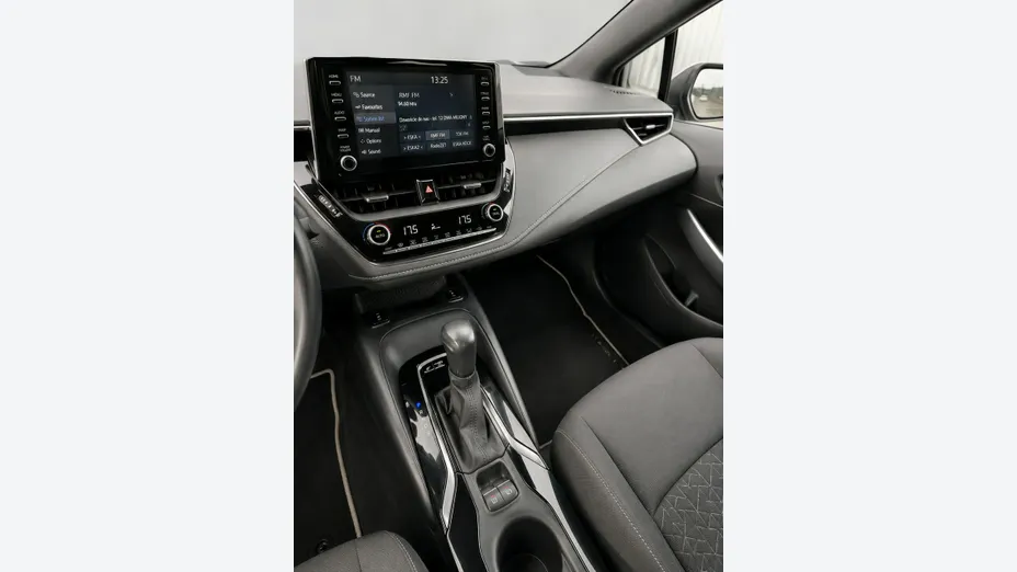 TOYOTA Corolla -