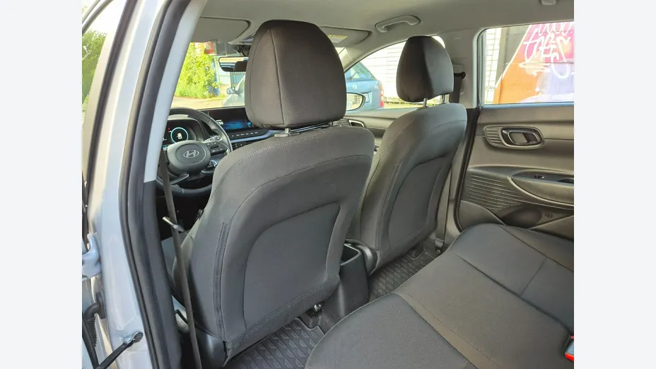 HYUNDAI i20 -