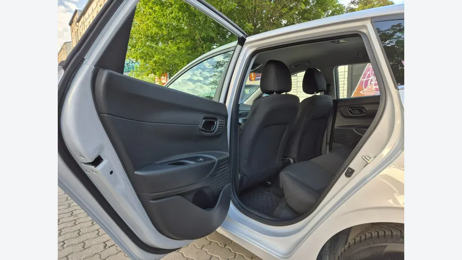 HYUNDAI i20 -