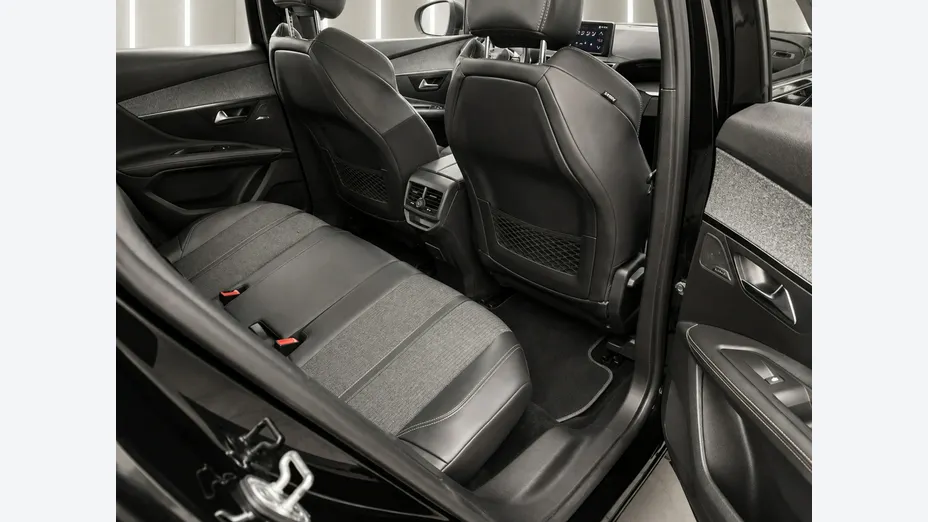 PEUGEOT 3008 -