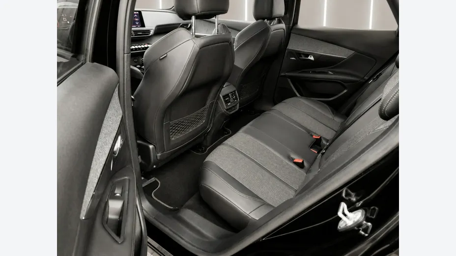 PEUGEOT 3008 -
