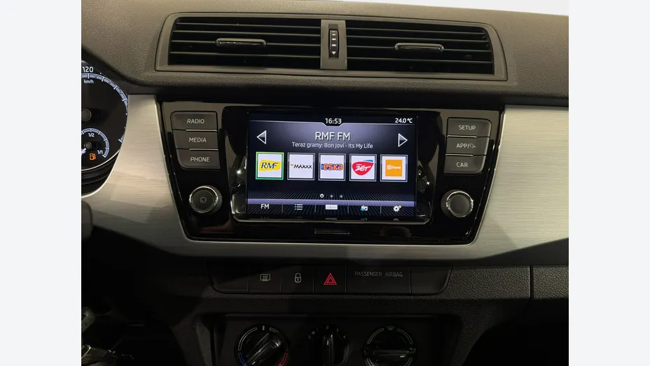 SKODA Fabia -