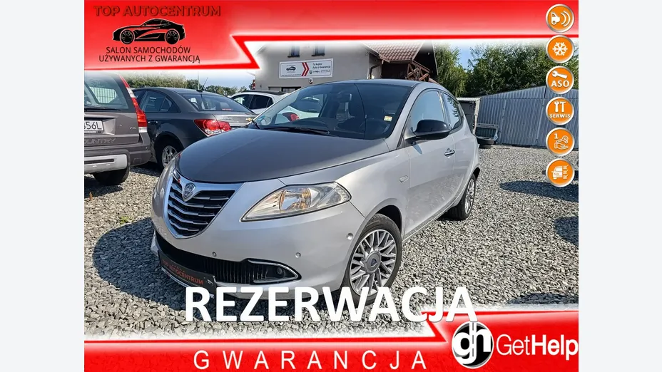 LANCIA Ypsilon -