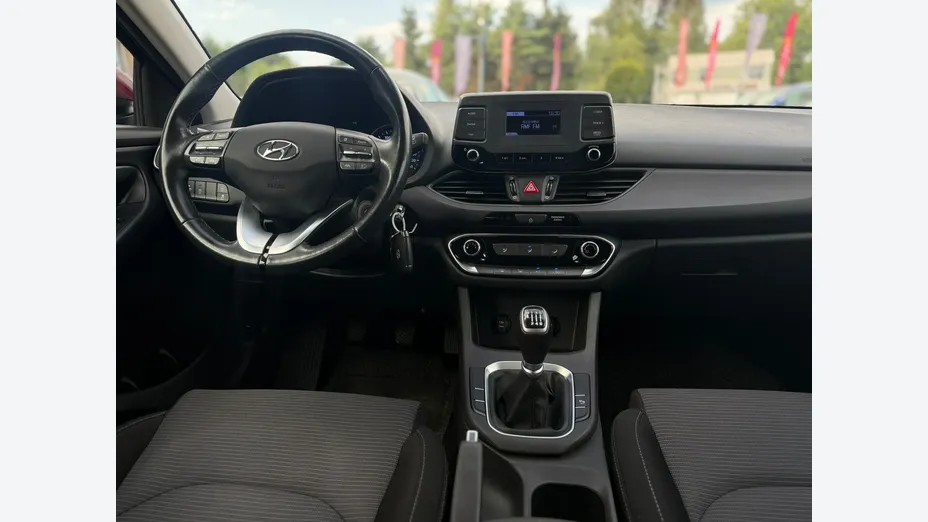 HYUNDAI i30 -