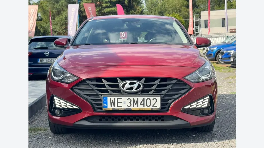 HYUNDAI i30 -
