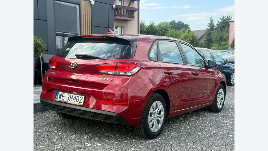 HYUNDAI i30 -