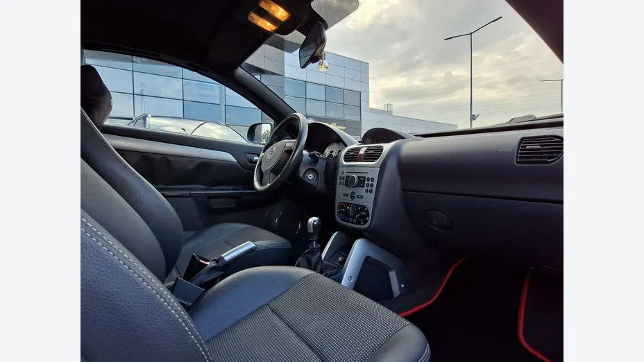OPEL Tigra -
