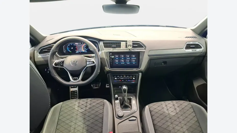 VOLKSWAGEN Tiguan -