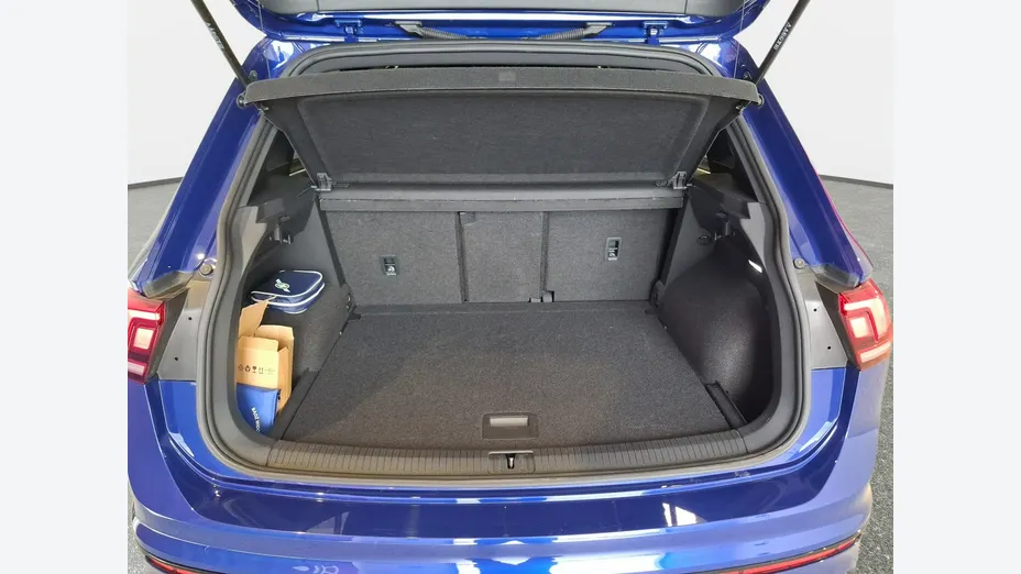 VOLKSWAGEN Tiguan -