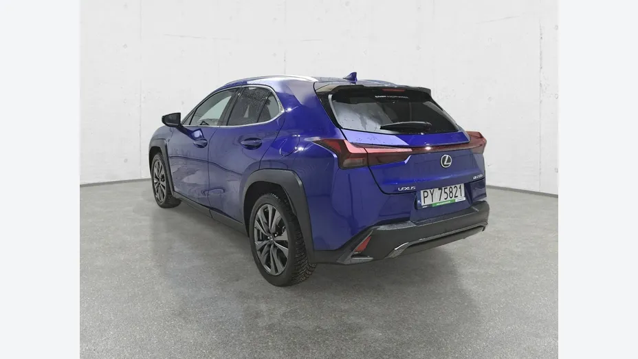 LEXUS UX -
