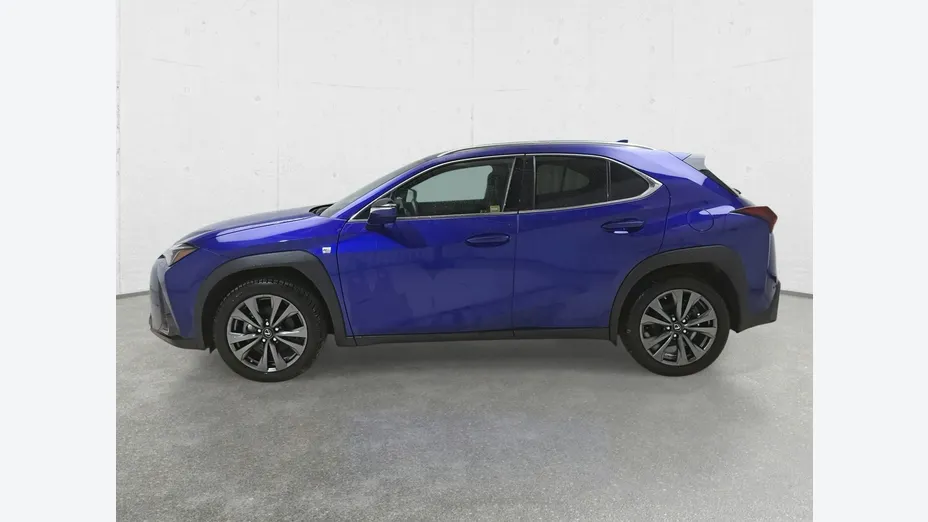 LEXUS UX -