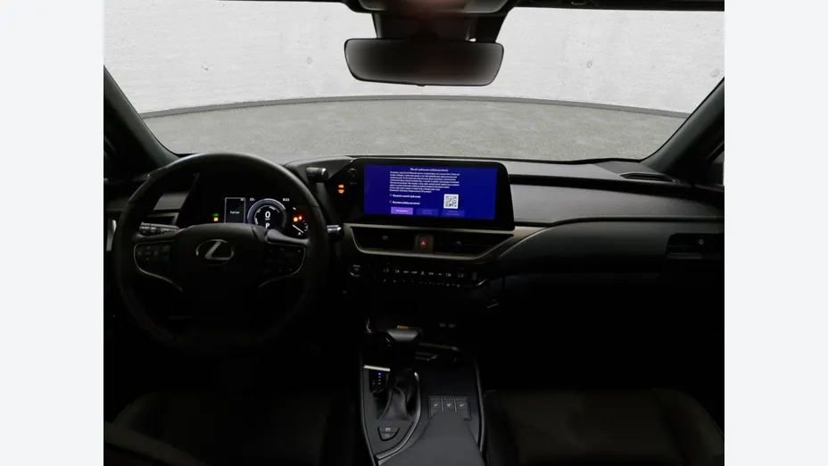LEXUS UX -