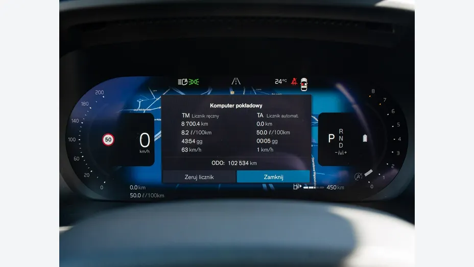 VOLVO XC40 -