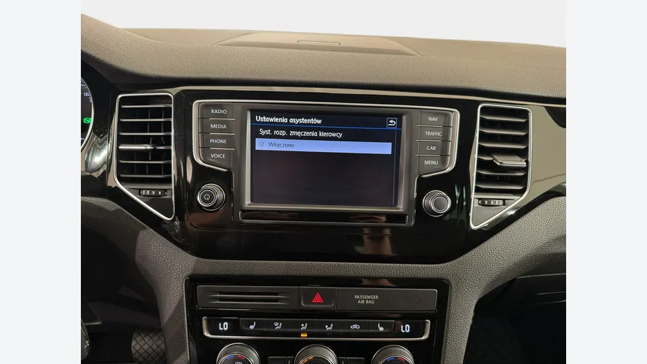 VOLKSWAGEN Golf Sportsvan -