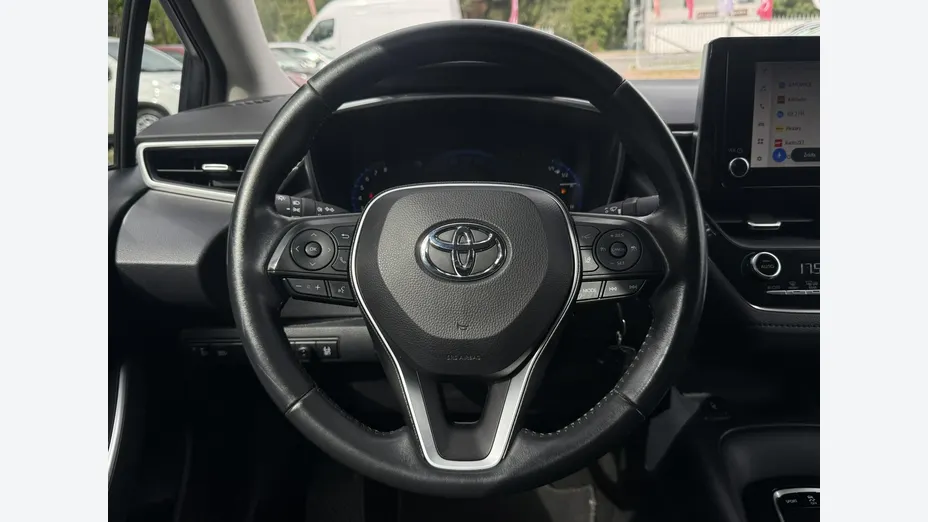 TOYOTA Corolla -