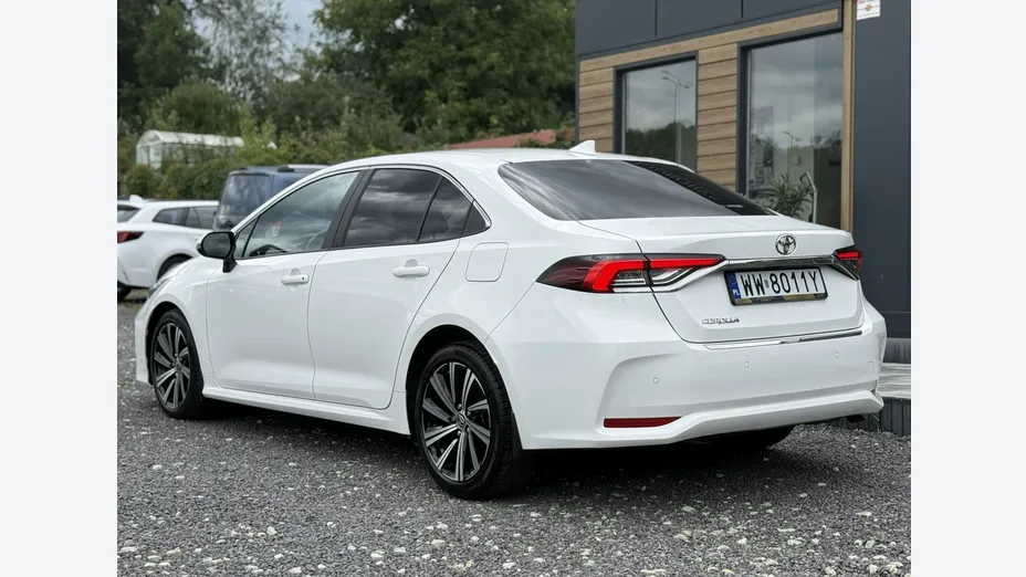 TOYOTA Corolla -
