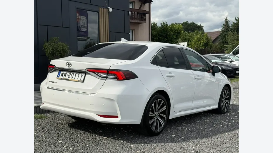 TOYOTA Corolla -