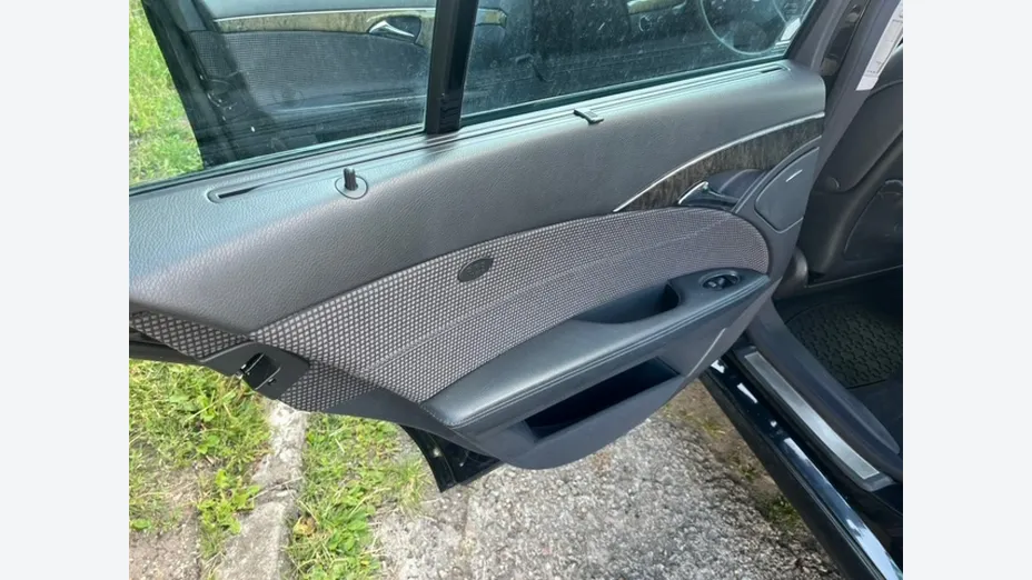 MERCEDES-BENZ E Klasa -