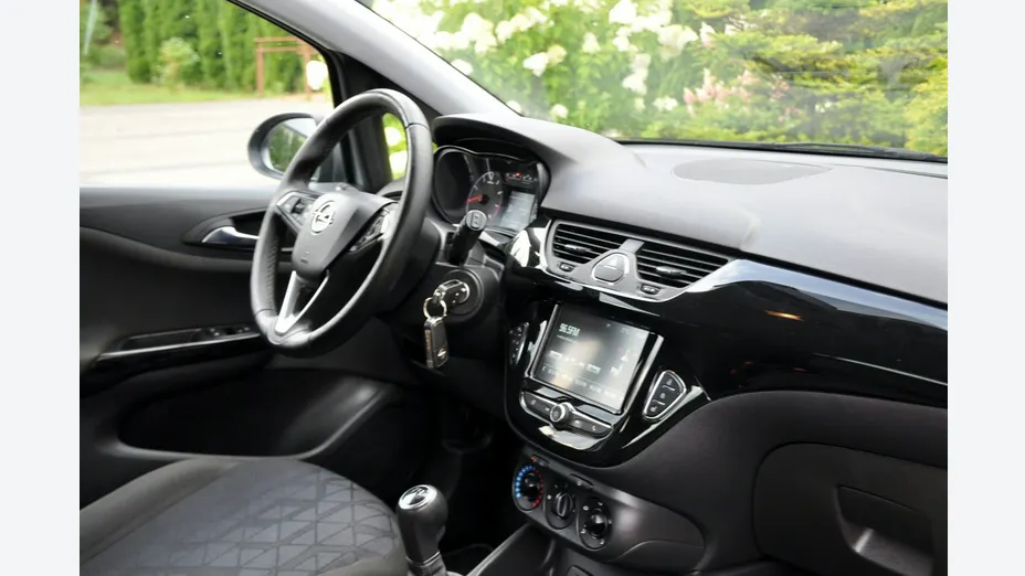 OPEL Corsa -