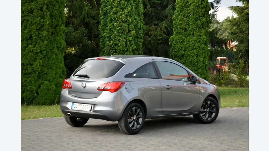 OPEL Corsa -