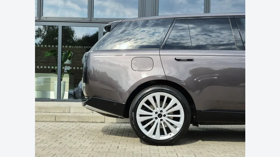 LAND ROVER Range Rover -