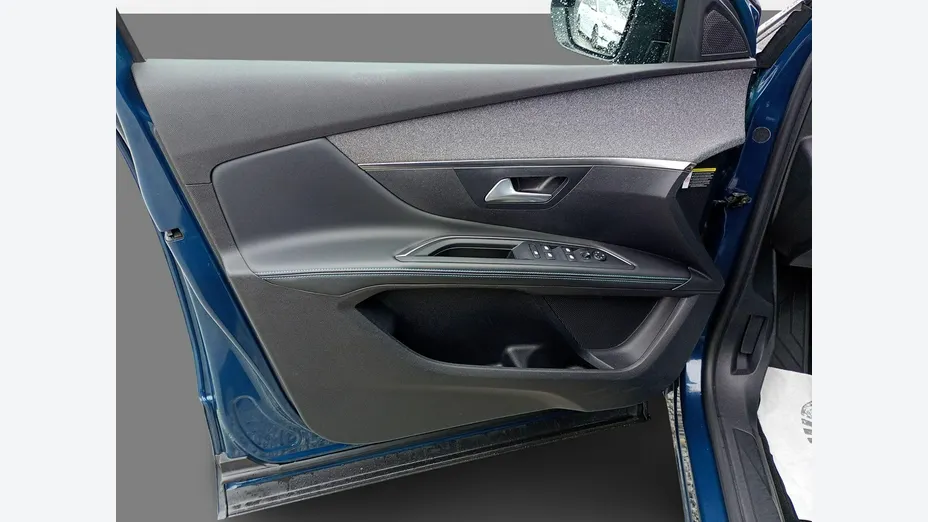 PEUGEOT 5008 -